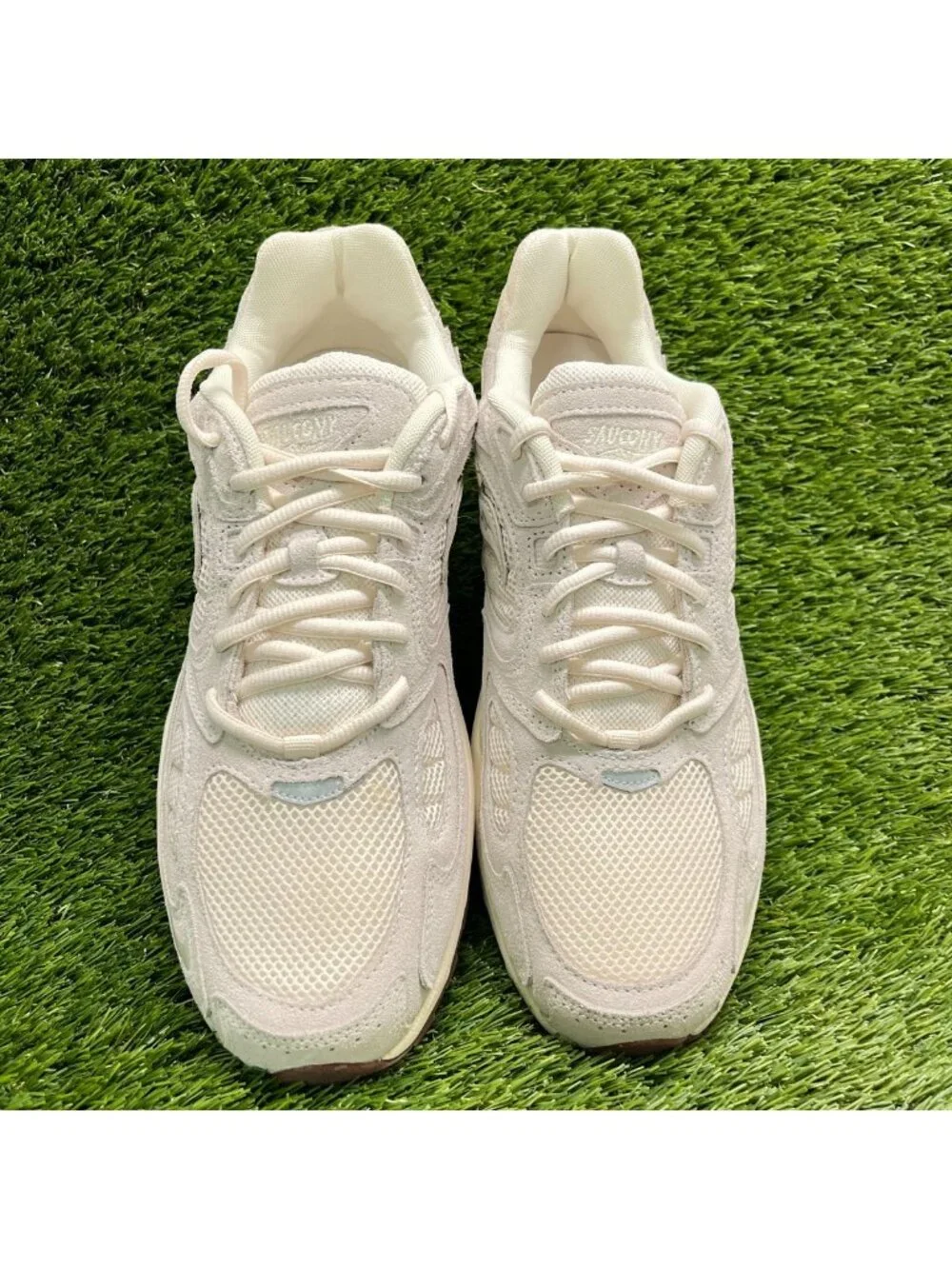 Saucony Grid Jazz 9 Mens Size 10.5 Ivory Athletic Running Walking Shoes Sneakers
